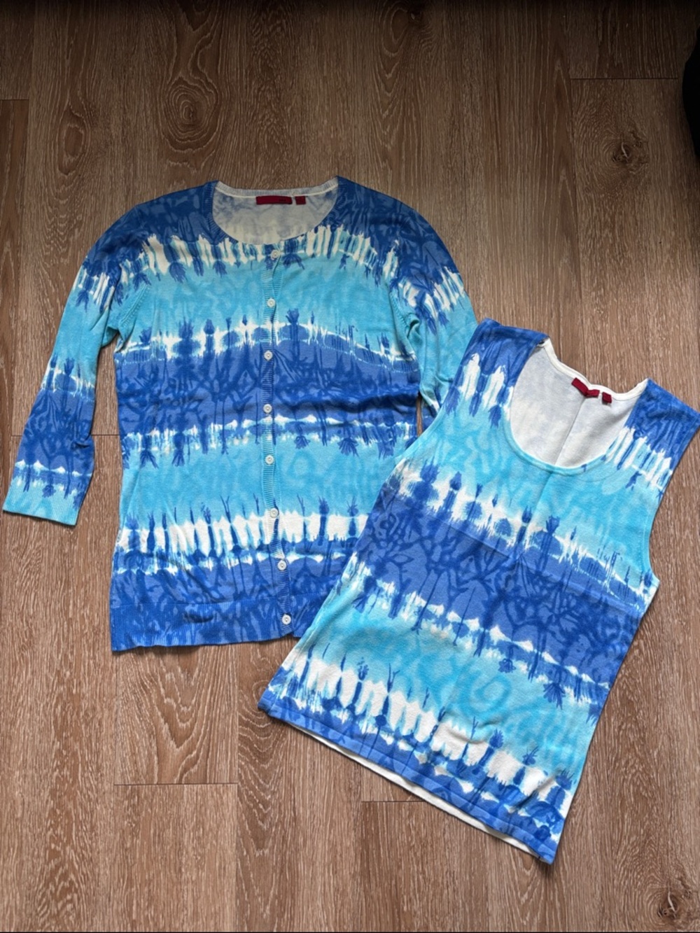 2 piece Blue & White tie dye cardigan sweater & tank set, Medium